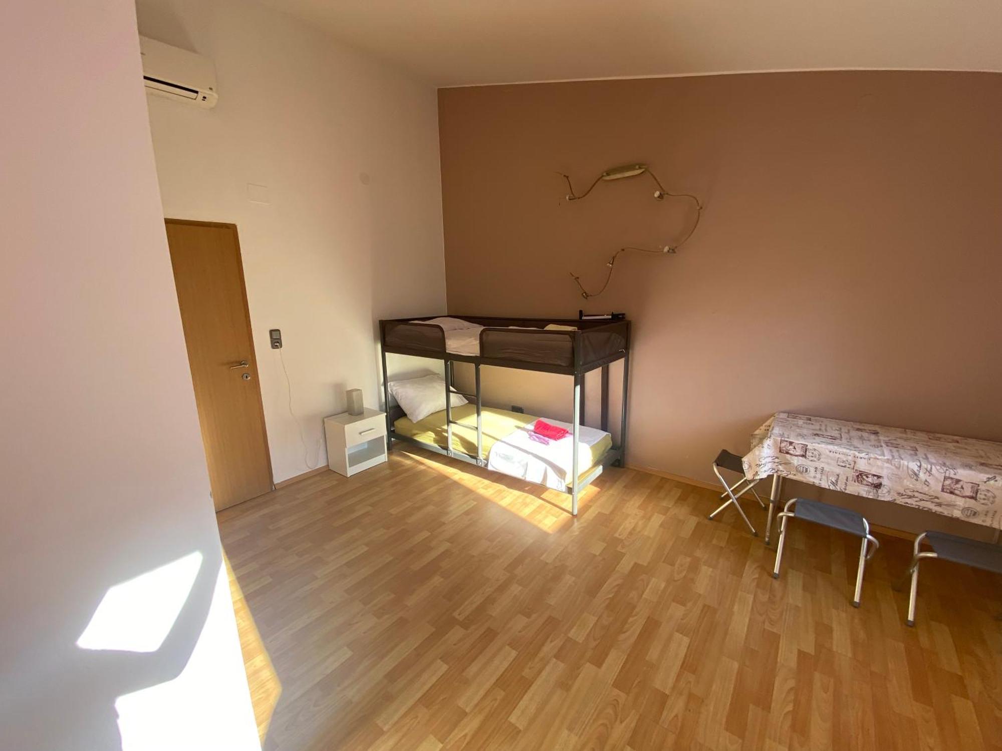 Cukon Holiday Home เปรมันตูรา ห้อง รูปภาพ